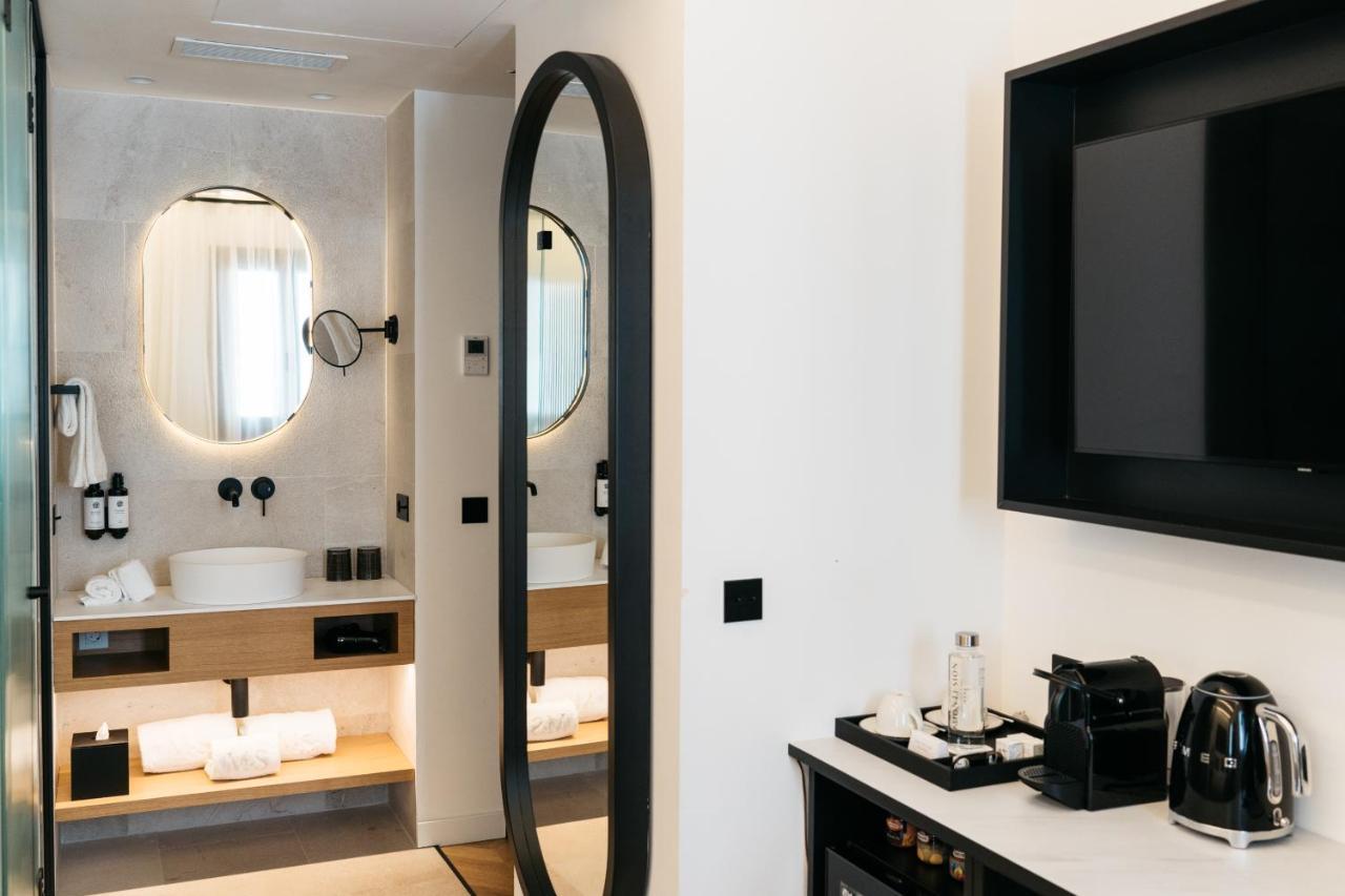 Boutique Hotel Petit Montision PMI Exteriör bild