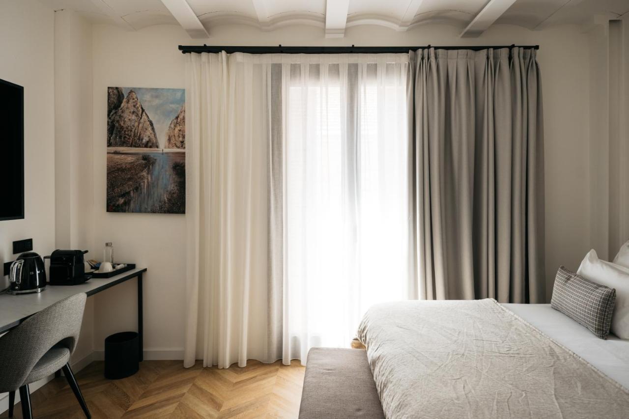Boutique Hotel Petit Montision PMI Exteriör bild