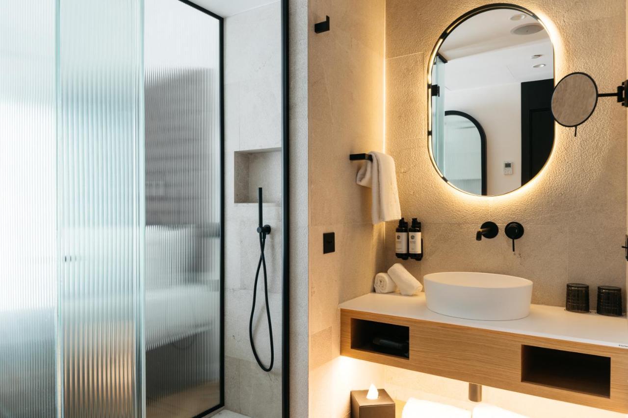 Boutique Hotel Petit Montision PMI Exteriör bild